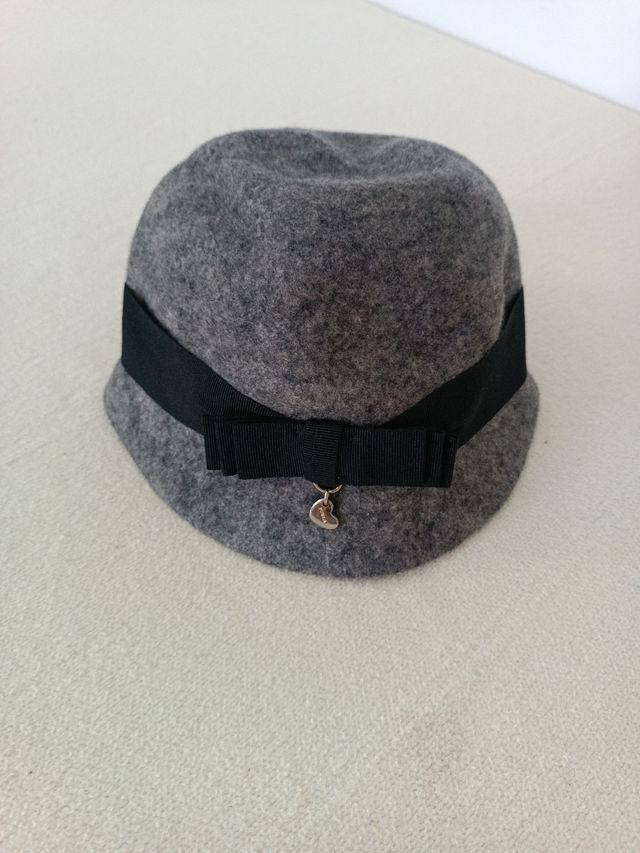 Sombrero de pura lana vintage Furla