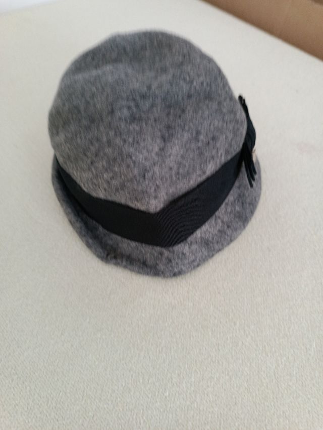 Sombrero de pura lana vintage Furla