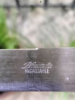 Juego de 6 cuchillos de postre franceses.