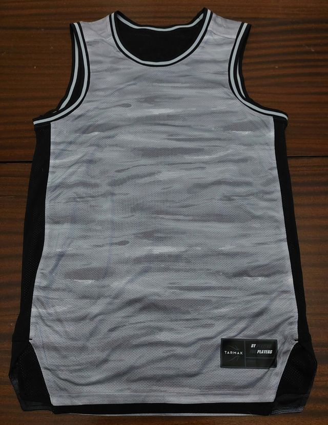 T-shirt da basket reversibile Tarmak (taglia S)