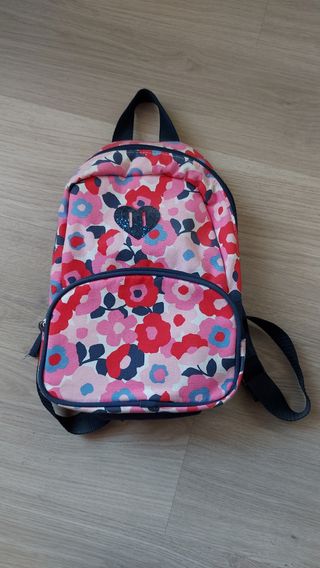 Mochila pequeña de flores