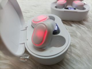 AURICULARES BLUETOOTH NUEVO CON INDICADOR LED 