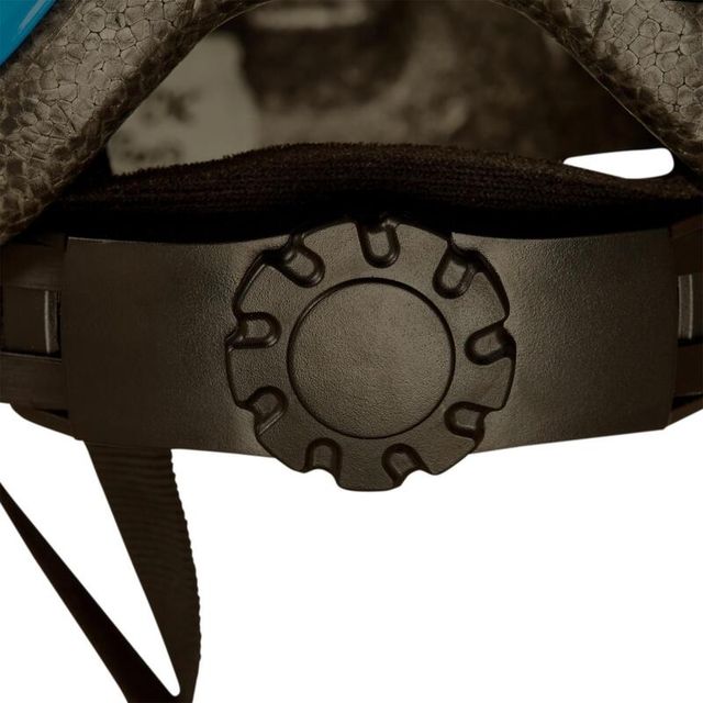 casco, rodilleras, cordera y muñequera de decathlo