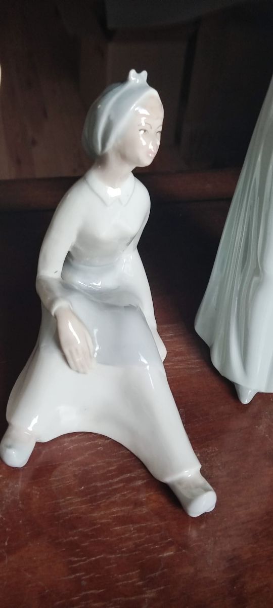 Figuras de porcelana Tengra