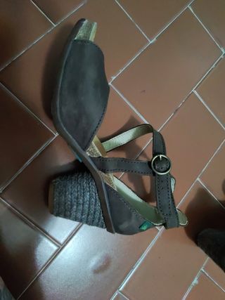 sandalias el naturalista