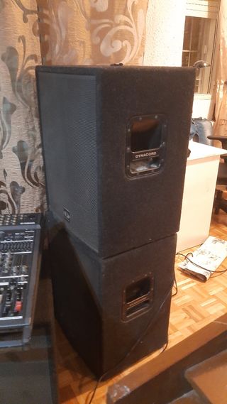 Equipo de sonido completo. Mesa de mezcla Yamaha +