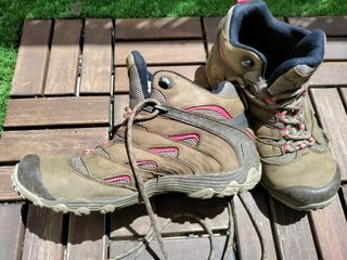 botas montaña MERRELL mujer