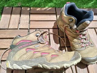 botas montaña MERRELL mujer