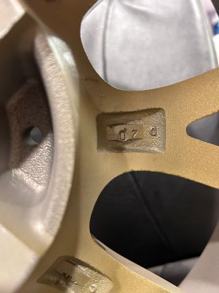 Llantas 16" 4x100 sin estrenar y con tapas de buje