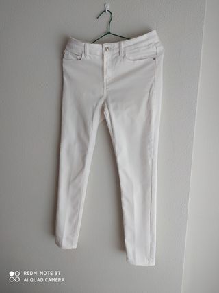 Pantalón vaquero blanco