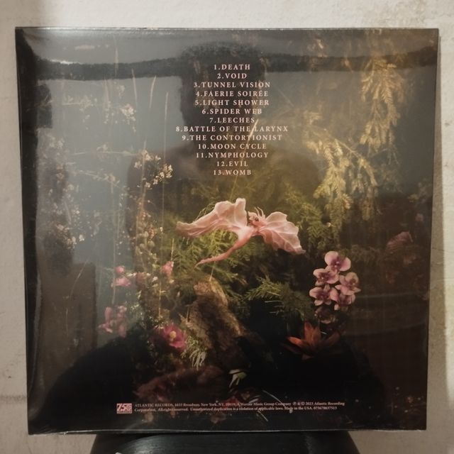 Melanie Martínez - portals vinilo lavanda Walmart