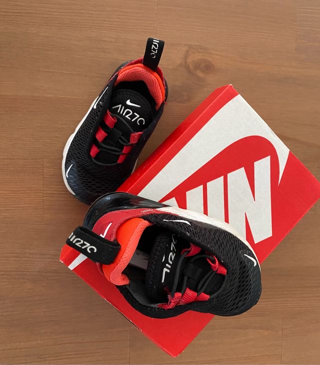 Tenis nike air max 270