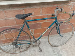 bicicleta carretera antigua marca Orbea