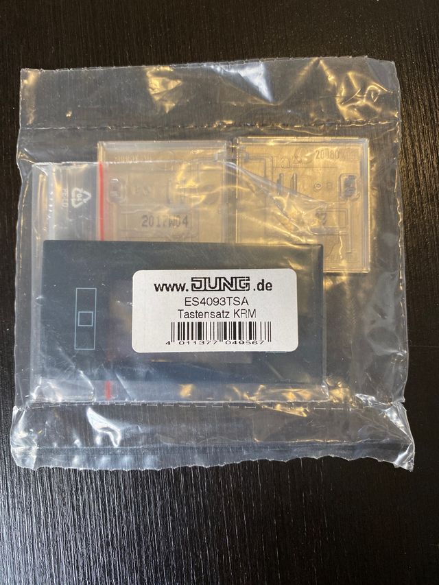 JUNG ES4093TSA, juego de teclas