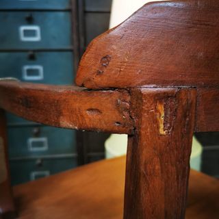 silla antigua sillon. Madera.