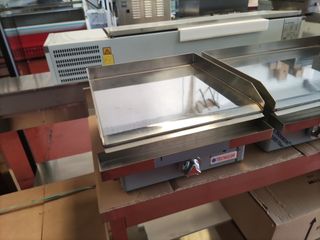 PLANCHA A GAS CROMO DURO 40x40