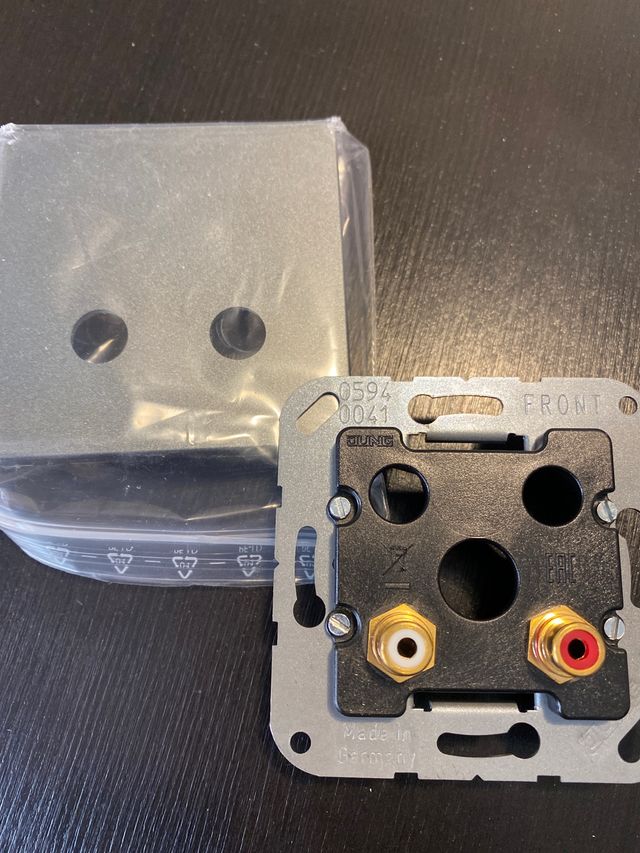 JUNG, Placa Cinch Audio (RCA), antracita