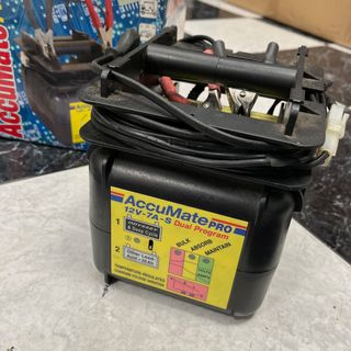 Cargador de Baterías ACCUMATE PRO-G12V 7A S Dual P