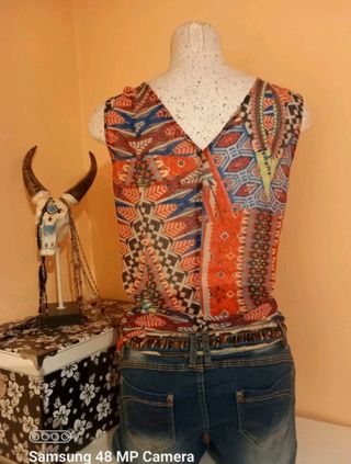 Top étnico 