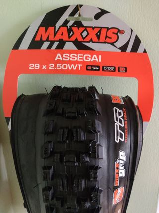Maxxis Assegai 3C MaxxGrip DH/DD TR  29x2.50 NUEVO