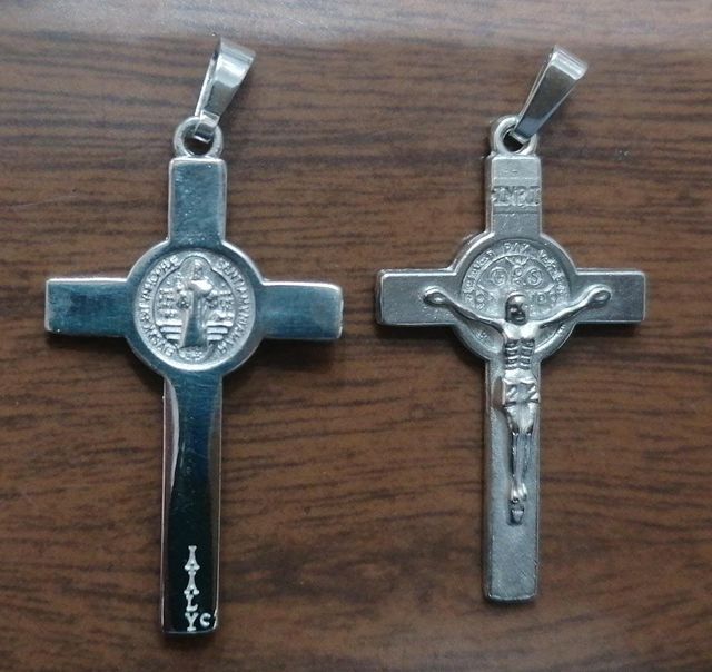 cruz de san benito en plata de ley maciza - 35x20m