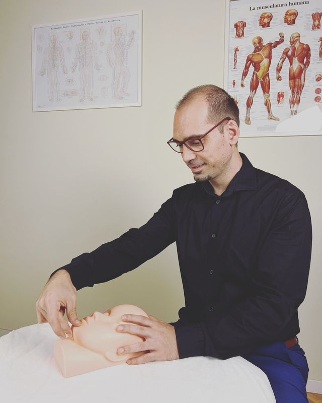 Masaje facial antiarrugas Marbella