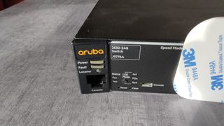 Switch gigabit HP Aruba 24 puertos