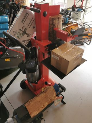 Rajadora de leña  8Tn