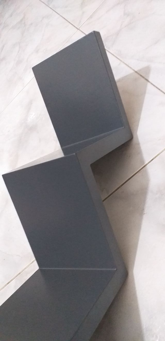 Scaffale e/o scale galleggianti a zig zag