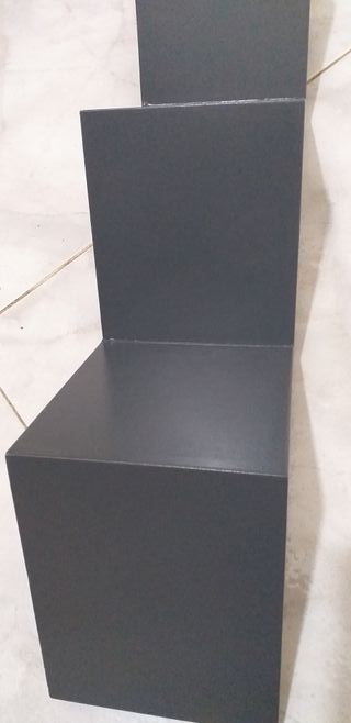 Scaffale e/o scale galleggianti a zig zag