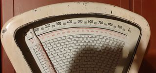 bascula antigua,restaurada