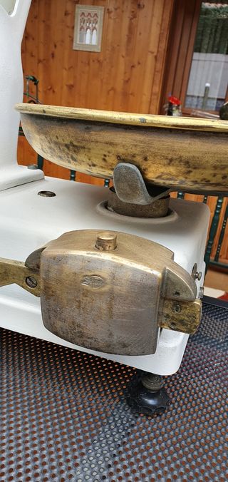 bascula antigua,restaurada