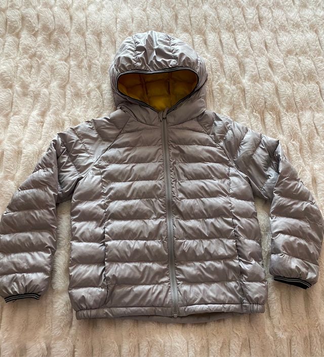 Chaqueta "Uniqlo" ultra ligera (7/8 años)