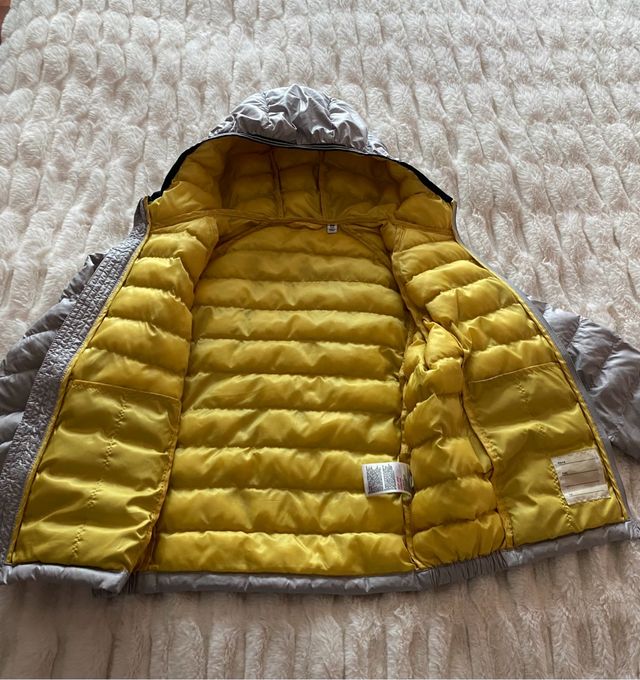 Chaqueta "Uniqlo" ultra ligera (7/8 años)