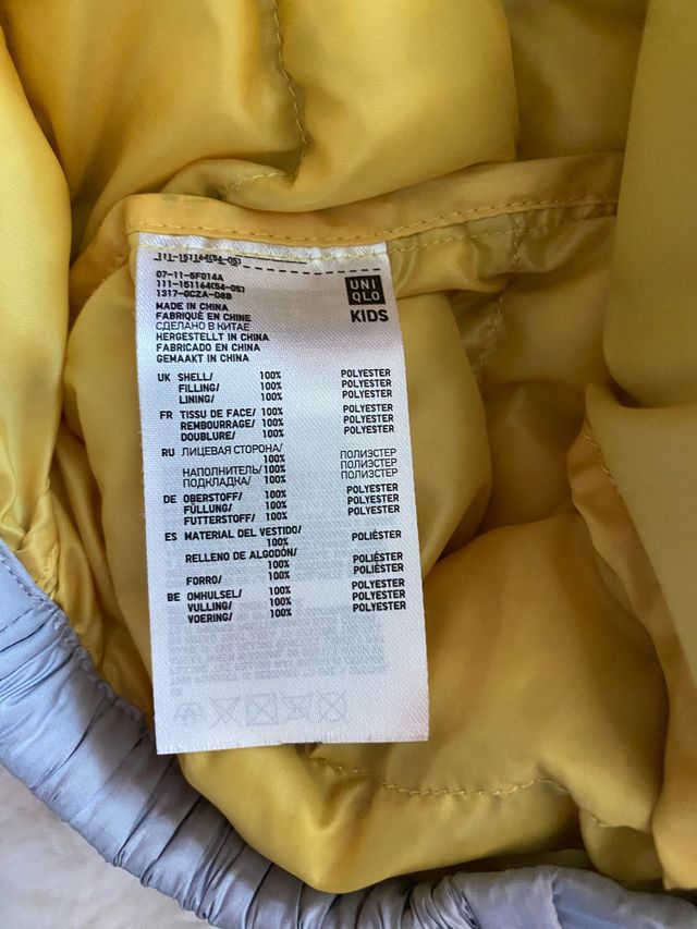 Chaqueta "Uniqlo" ultra ligera (7/8 años)