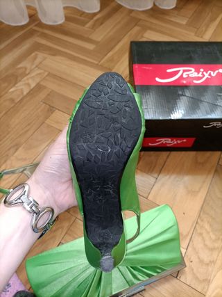 Zapatos con cartera a juego