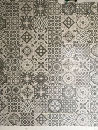 Cenefa Saloni 11 piezas de 19x57