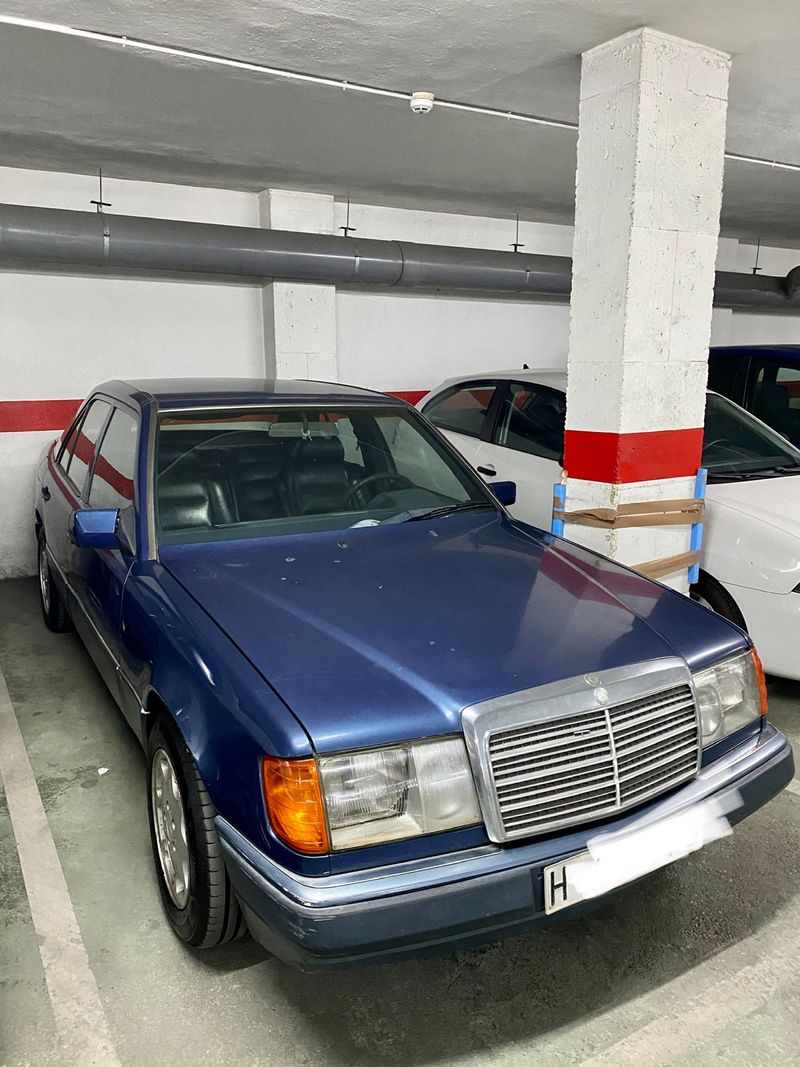 Mercedes-Benz Clase E 260 Etiqueta Historico - foto 1