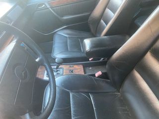 Mercedes-Benz Clase E 260 Etiqueta Historico