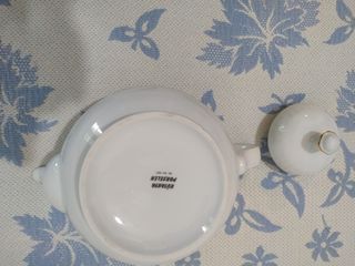 Porcelana blanca ribetes oro KUTAHYA PORSELEN.