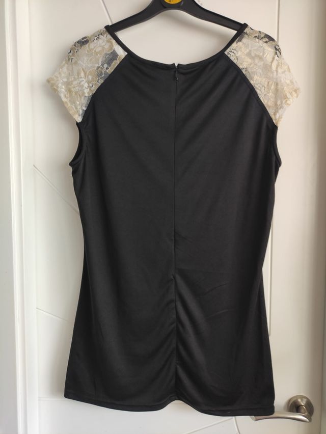 Oportunidad!! Camiseta blusa Almatrichi Talla 44