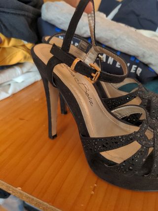 Sandalias tacón alto color negro