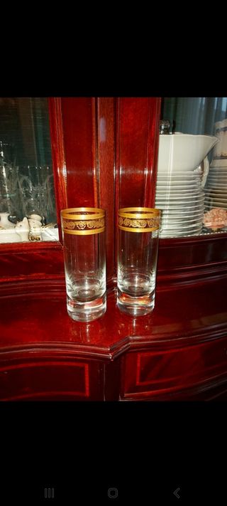 Due bicchieri bordo oro zecchino vintage