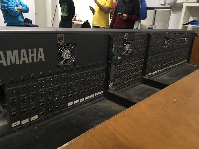 Mesa de sonido Yamaha pm4000