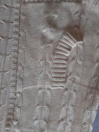 Gilet cotone con cappuccio e chiusura lampo.