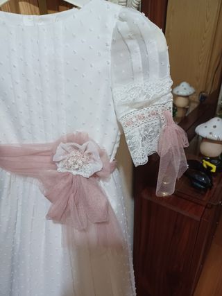 Vestido de Comunión moderno. 2021