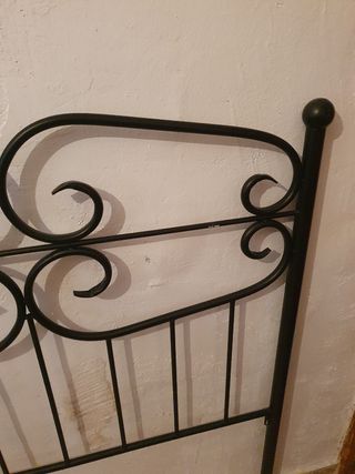 2 cabeceros de forja negros