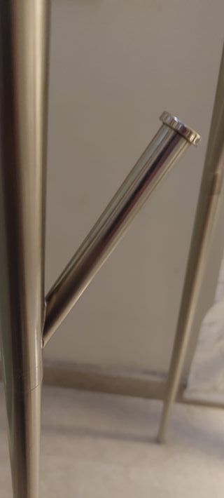 Perchero de pie de acero inoxidable