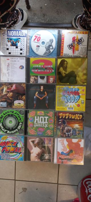 200 CD  di musica mista 1 euro cad
