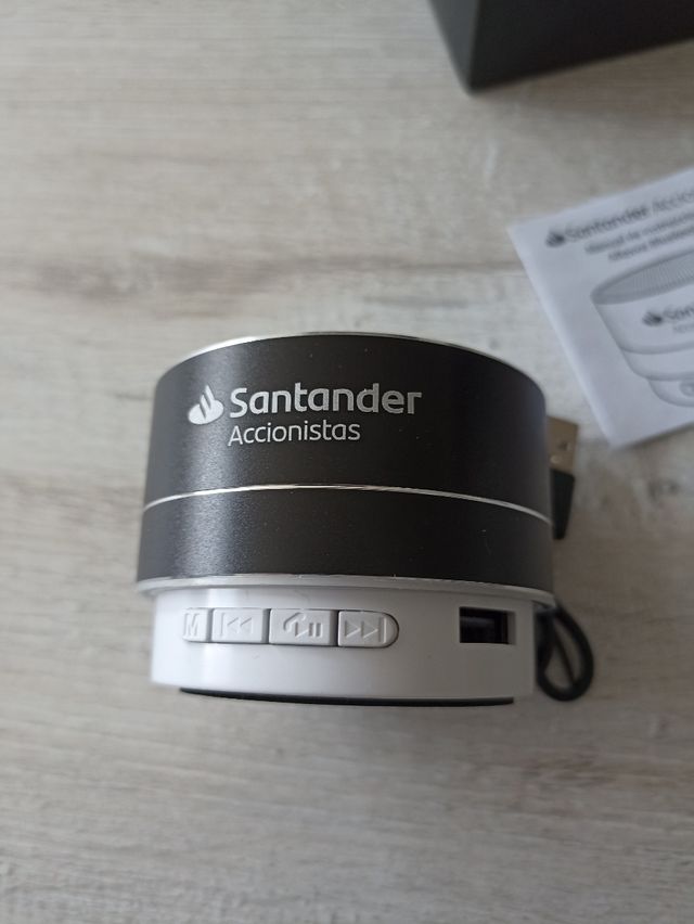 Altavoz portatil inalámbrico con conexión USB